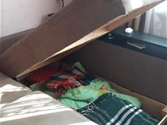   ,   ,    /,      (,    ),     