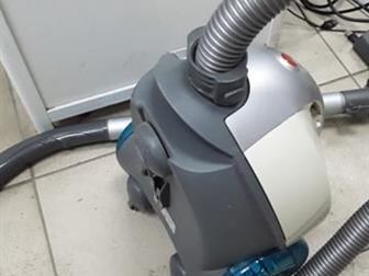   Hoover Freespace, 1600W, ,  ,     ,  ,  