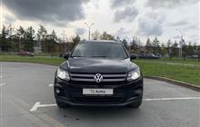 Volkswagen Tiguan 2.0AT, 2015, 