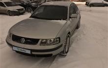 Volkswagen Passat 1.6, 1997, 277000