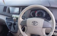 Toyota Isis 2.0CVT, 2010, 