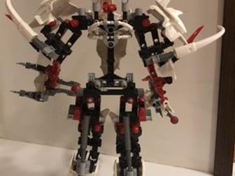 LEGO BIONICLE                    : /  