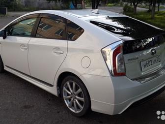 Toyota Prius 2011 ,    G LED edition   ,   ,   Modelista LED  --