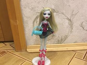  Monster High  ,    ,   : /  