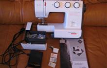   Bernina Bernette B35  