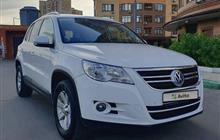 Volkswagen Tiguan 2.0AT, 2011, 