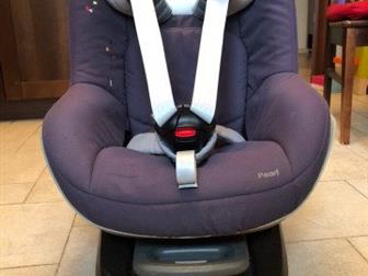  maxi cosi pearl    FamilyFix / 1 (9-18 ) : /  