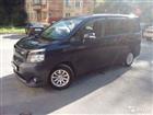 Toyota Voxy 2.0CVT, 2008, 