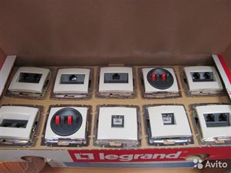  ( )Legrand:6010 57    1  800Valena: ( )7741 38    3 200 (1 X RJ45)7743 38     3 200 (1 X RJ11) ()7743 24  