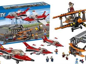      LEGO Technic FIRE PLANE - 42040 4800LG urtl Sub Undrs hs - 79121 5400LEGO AIRPORT AIR SHOW - 60103City Airport  