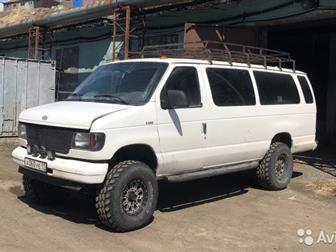 FORD E-350 Econoline 4WD2002   7,3L V8 Turbo    12        -