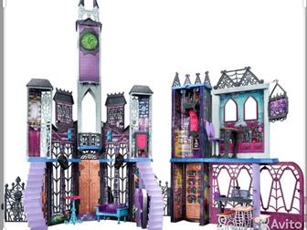        Monster High Deluxe High School,      ,    ,  o ep   