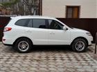 Hyundai Santa FE   -- 