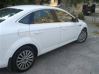 Ford Mondeo   -- 