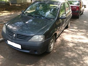  Renault Logan -- 