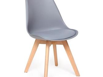    Tolix-Eames    Secret de Maison -        ,     Tolix-Eames  --