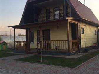 Коттедж с баней готов к проживанию,  Электричество, водопровод (скважина), канализация, отопление газ,    недостроенный дом 2 этажа 220 кв, м, Этажей в доме: 2Расстояние в Санкт-Петербурге