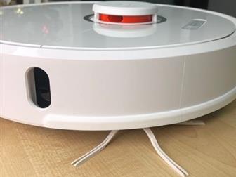 - Xiaomi Roborock S6 (Global) White          ,        