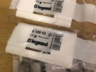 Legrand 076551 -   Mosaic RJ45 1   5 8   10 , 250 ,   , Legrand 010952 -  Mosaic  -  