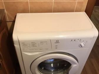 Indesit,  (33 ),  ,  11 ,  4   