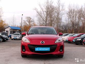          - 1 ,  Mazda 3,   Crystal Motors      