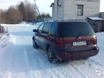  Mitsubishi Space Wagon  