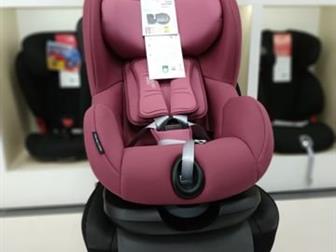  Britax Romer Trifix 2 I-size 65-105 wine rose ?       2/2 ?  9-18   9   4-5   65-105  