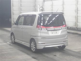  Mitsubishi Delica  