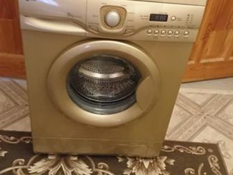 Продается стиральная машина LG золотистого цвета, в отличном рабочем состоянии,  Загрузка 5 кг, 800 оборотов, Есть функции удаления пятен и лёгкой глажки,  Сборка в Воронеже